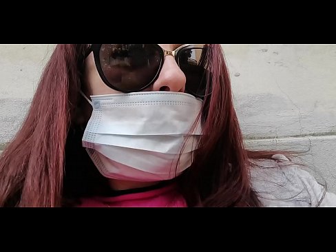 ❤️ Nicoletta tau ua pauj rau nws cov neeg zej zog thiab pees hauv nws lub chaw nres tsheb (Tshwj xeeb Covid19 Italian Quarantine) Porn video ntawm peb ib