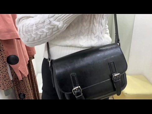 ❤️ Public masturbation ntawm cov hluas bitch FeralBerry nrog ib tug dildo nyob rau hauv lub chav ua noj Porn video ntawm peb ib