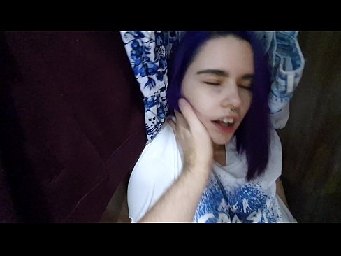 ❤️ Pom kuv tus ntxhais hauv lub txee dai khaub ncaws thiab pab nws cum Porn video ntawm peb ib